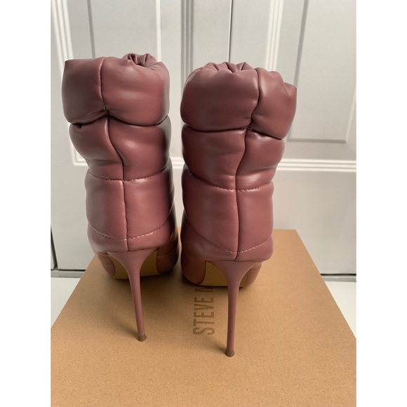 Cute Plush Ankle Boots - Picture 2 of 6